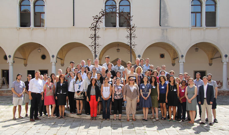 tl_files/EIUC MEDIA/Venice Academy/2012/images/va-participants2012-web.jpg